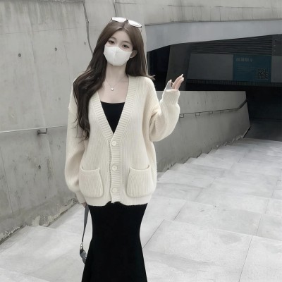 慵懒风宽松亮丝针织外套